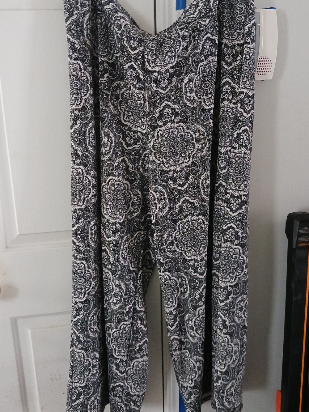 Black & White Medallion Print Palazzo Pants